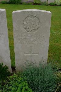 Etaples Military Cemetery - Leyde, Ernest
